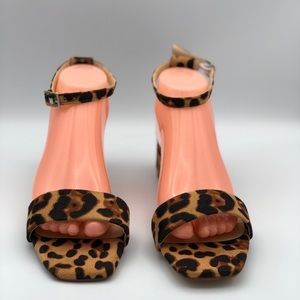 Open toe block sandals